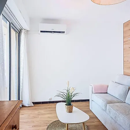 Appartamento Le Grand Large-6 By Interhome Le Lavandou